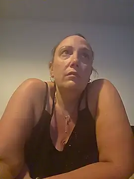 Wisie Cutie online show from May 30, 11:13 pm