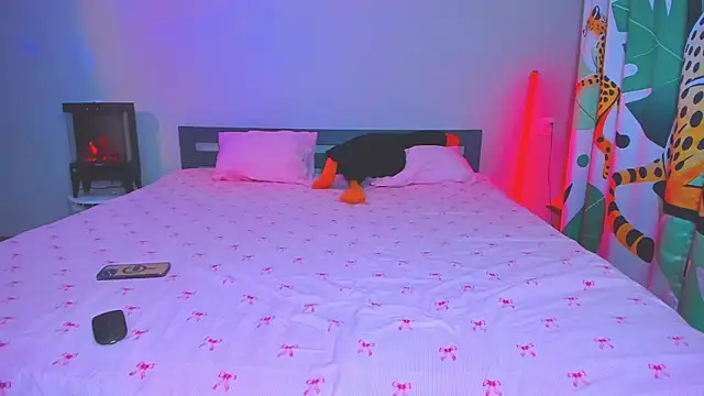 TishaLove online show from March 27, 10:59 am