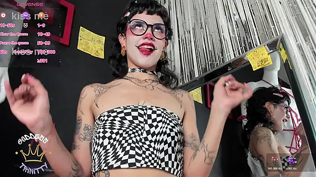 trinitty online show from October 29, 8:32 pm