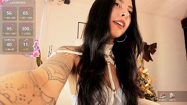 sara-lauren online show from December 28, 3:37 pm