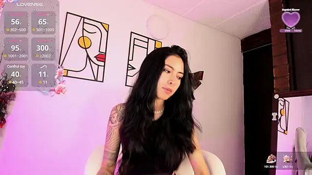 sara-lauren online show from December 30, 3:46 pm