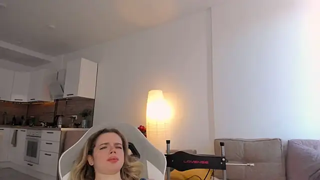 lit asella online show from February 18, 9:21 am