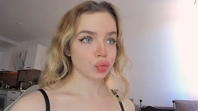 lit asella online show from March 9, 9:46 am