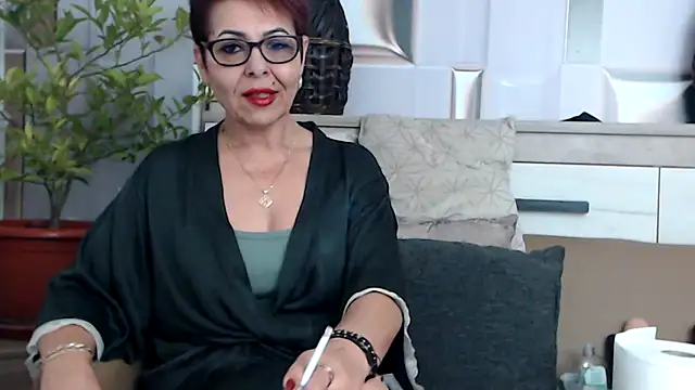 rosie69 online show from December 1, 6:13 pm