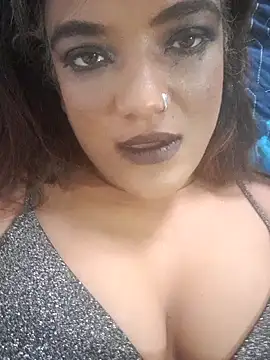 Indianpleasure300 online show from December 6, 2:38 pm