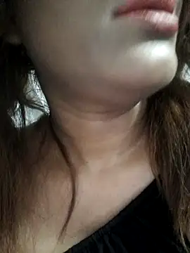 Indianpleasure300 online show from March 1, 8:21 pm