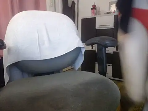 Milkshaker angel online show from December 4, 11:13 pm