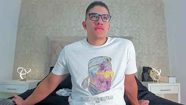 Snapshot of JeffDaltton chatting on February 6, 10:15 am JeffDaltton online show from February 6, 10:15 am