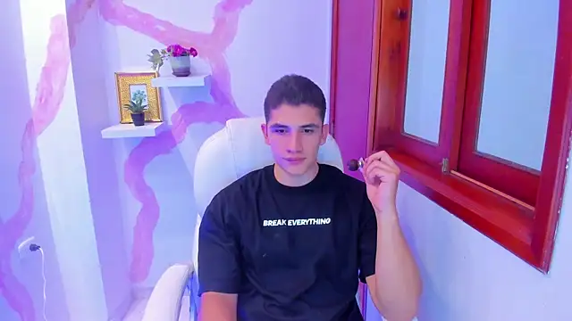 Snapshot of JeffDaltton chatting on March 21, 9:23 pm JeffDaltton online show from March 21, 9:23 pm