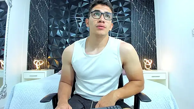 Snapshot of JeffDaltton chatting on September 18, 3:52 am JeffDaltton online show from September 18, 3:52 am