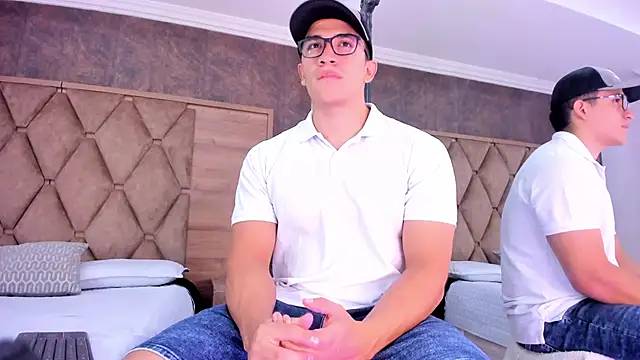 Snapshot of JeffDaltton chatting on September 22, 8:00 pm JeffDaltton online show from September 22, 8:00 pm