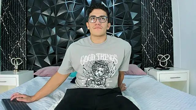 Snapshot of JeffDaltton chatting on September 29, 8:24 pm JeffDaltton online show from September 29, 8:24 pm