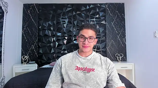 Snapshot of JeffDaltton chatting on October 9, 8:40 pm JeffDaltton online show from October 9, 8:40 pm