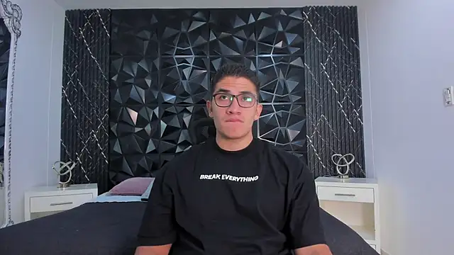 Snapshot of JeffDaltton chatting on October 10, 8:08 pm JeffDaltton online show from October 10, 8:08 pm