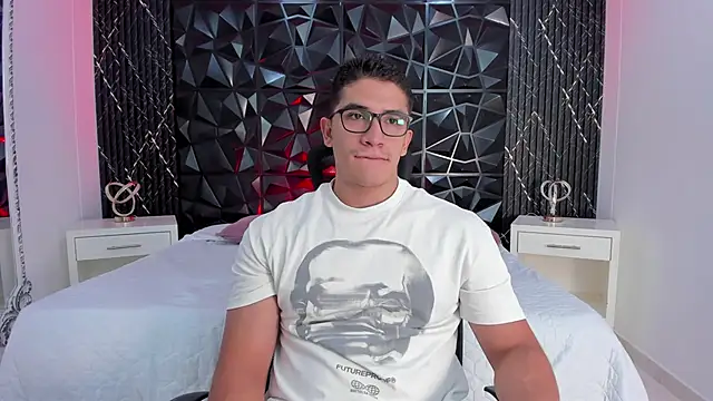 Snapshot of JeffDaltton chatting on October 11, 7:56 pm JeffDaltton online show from October 11, 7:56 pm