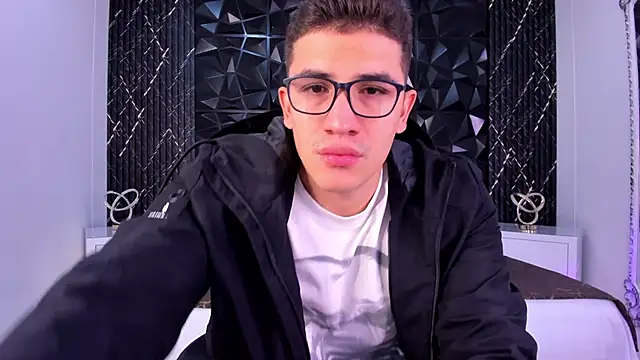 Snapshot of JeffDaltton chatting on November 14, 8:40 pm JeffDaltton online show from November 14, 8:40 pm