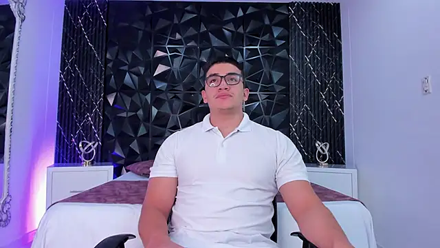 Snapshot of JeffDaltton chatting on November 30, 8:24 pm JeffDaltton online show from November 30, 8:24 pm