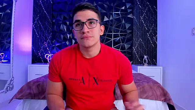 Snapshot of JeffDaltton chatting on December 4, 8:17 pm JeffDaltton online show from December 4, 8:17 pm