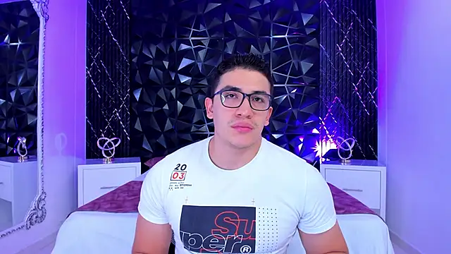 Snapshot of JeffDaltton chatting on December 5, 8:16 pm JeffDaltton online show from December 5, 8:16 pm