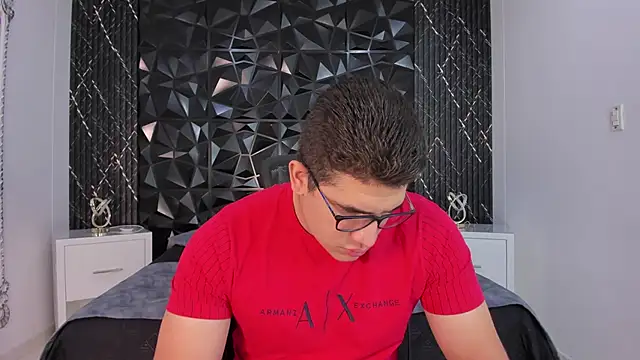 Snapshot of JeffDaltton chatting on December 14, 8:35 pm JeffDaltton online show from December 14, 8:35 pm