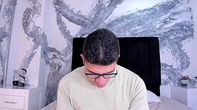 Snapshot of JeffDaltton chatting on May 11, 12:22 pm JeffDaltton online show from May 11, 12:22 pm
