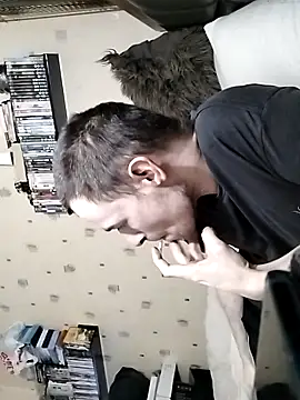 Snapshot of Erimyka chatting on February 1, 12:31 am Erimyka online show from February 1, 12:31 am