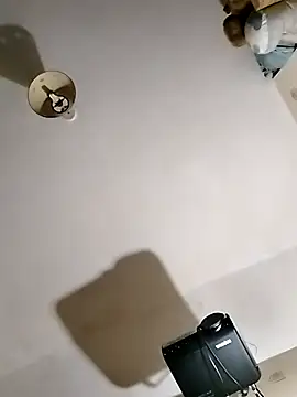 Snapshot of Erimyka chatting on February 6, 12:59 am Erimyka online show from February 6, 12:59 am