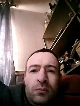 Snapshot of Erimyka chatting on February 7, 3:16 pm Erimyka online show from February 7, 3:16 pm