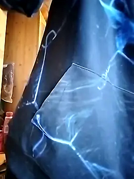 Snapshot of Erimyka chatting on March 2, 3:08 pm Erimyka online show from March 2, 3:08 pm