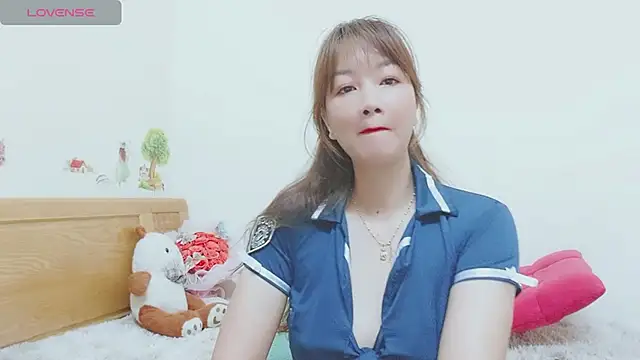 Snapshot of Holygirlsweet777 chatting on December 2, 1:25 am Holygirlsweet777 online show from December 2, 1:25 am