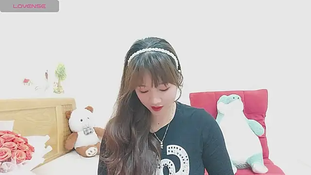 Snapshot of Holygirlsweet777 chatting on December 23, 1:40 am Holygirlsweet777 online show from December 23, 1:40 am