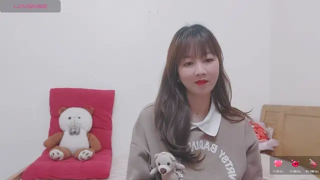 Snapshot of Holygirlsweet777 chatting on January 13, 1:34 am Holygirlsweet777 online show from January 13, 1:34 am