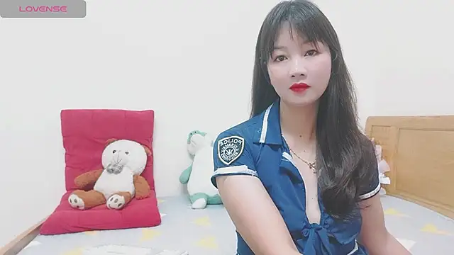 Snapshot of Holygirlsweet777 chatting on February 13, 1:19 am Holygirlsweet777 online show from February 13, 1:19 am