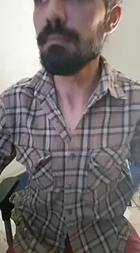 Snapshot of CrisSexShy chatting on February 26, 9:32 am CrisSexShy online show from February 26, 9:32 am