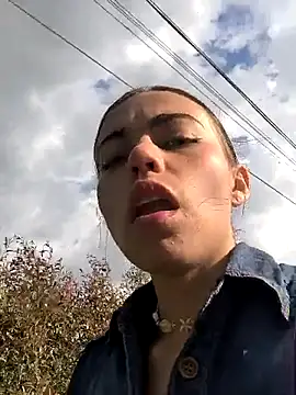 i am nina  online show from February 18, 9:09 pm