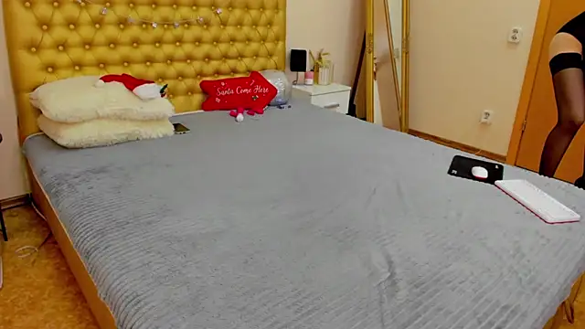 VeraWatts online show from December 28, 1:39 am