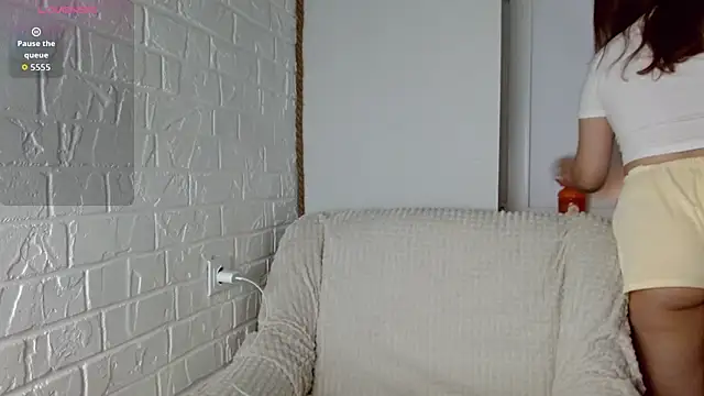 SayMeow  online show from September 18, 3:14 pm