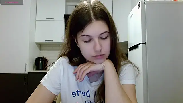 SayMeow  online show from June 5, 1:23 am
