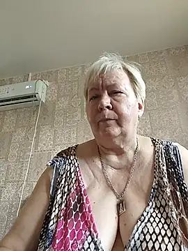 EffectFiona online show from July 8, 12:53 pm