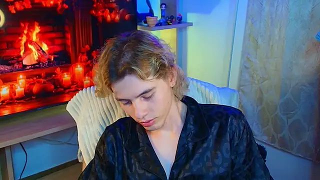 Snapshot of dimitri_tv chatting on October 6, 12:52 am dimitri tv online show from October 6, 12:52 am