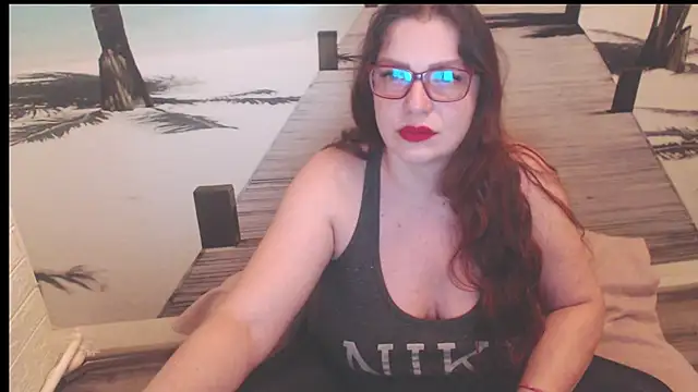 Queen  Natasha online show from November 30, 9:30 pm