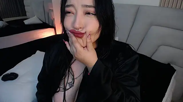 Miss Loise online show from October 24, 3:47 am