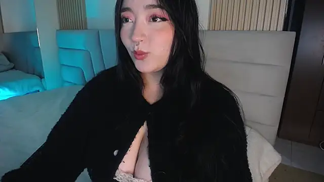 Snapshot of Miss_Loise chatting on May 14, 3:46 am Miss Loise online show from May 14, 3:46 am