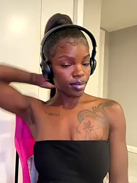 wishwashhy22 online show from September 28, 5:46 am