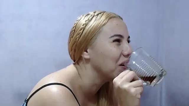 sexy couple29 online show from January 14, 10:27 am