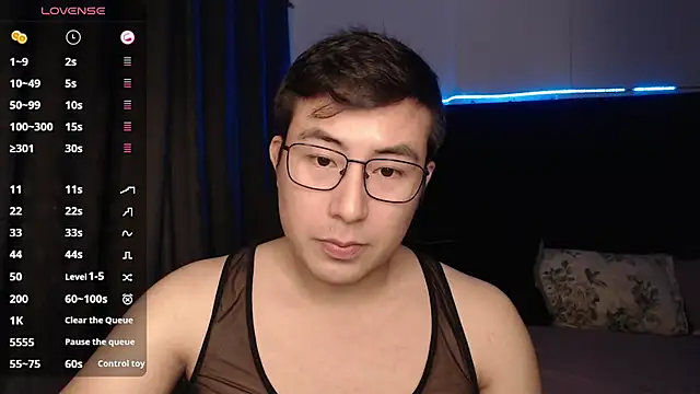 andrewmhilton  online show from November 21, 5:50 am