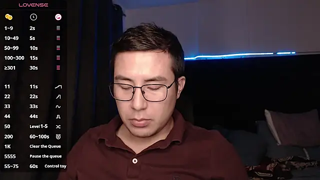 andrewmhilton  online show from November 25, 5:29 am