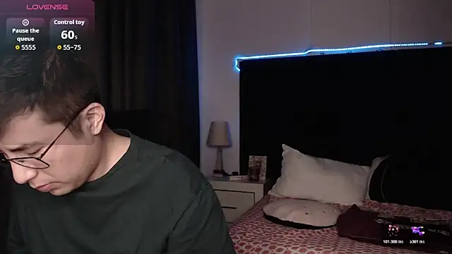 andrewmhilton  online show from February 15, 6:32 am