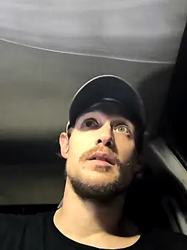 Snapshot of Midwestalpha chatting on February 4, 1:45 am Midwestalpha online show from February 4, 1:45 am