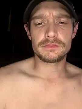 Snapshot of Midwestalpha chatting on November 10, 8:13 am Midwestalpha online show from November 10, 8:13 am